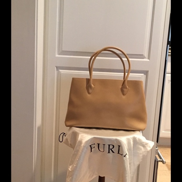 🌷Furla Tote/Handbag🌷 - Picture 2 of 7